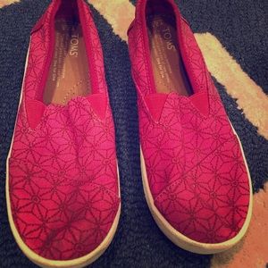 TOMS shoes
